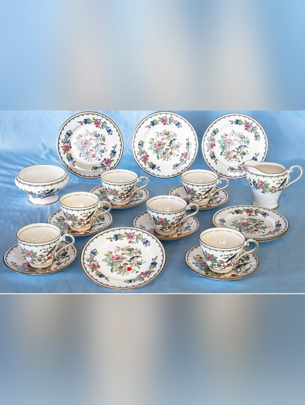 Beautiful Aynsley England Pembroke Cup and Saucer W/ Bread & Butter Plates 6 Set